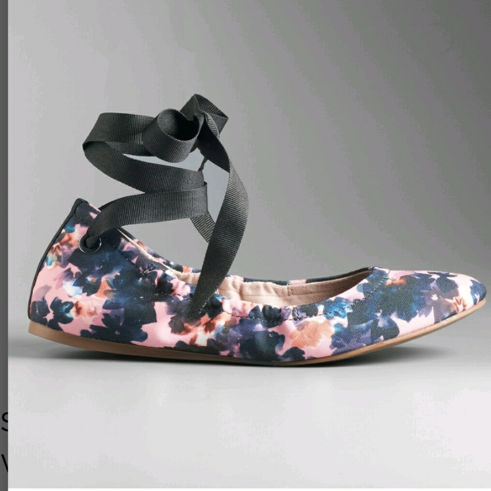 Simply Vera Vera Wang Marilyn Ballet Flats